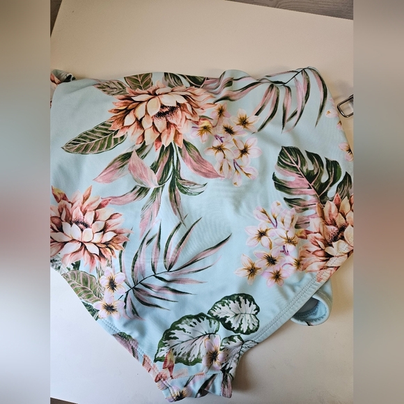 Kona Sol- Women's Blue Tropical Wrap-Front Full Coverage One Piece  Sz S - Picture 8 of 12